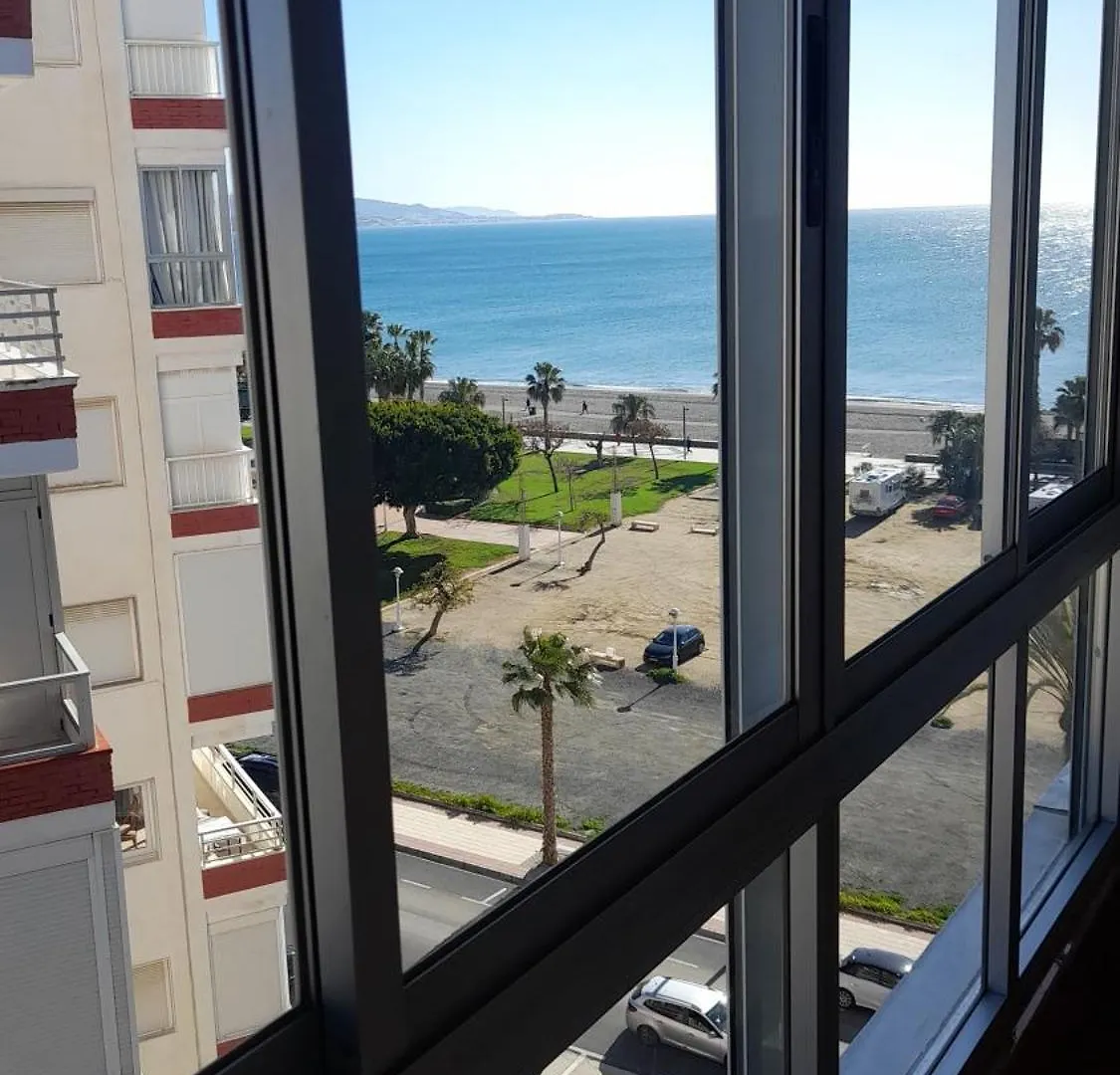 Apartamento Beachfaro Junto A La Playa 토레델마르 0*,  스페인